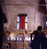VLS Pm kiállítás fent GOS művével, Szentendre, 1978